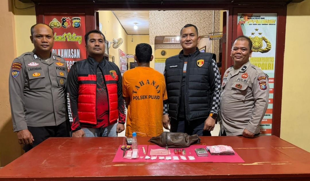 POLSEK PUJUD UNGKAP KASUS NARKOTIKA, 33,24 GRAM SABU DAN 6 BUTIR EKSTASI DIAMANKAN