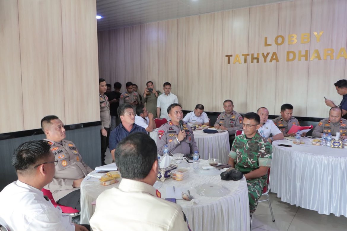 POLRES ROKAN HILIR GELAR RAPAT KOORDINASI LINTAS SEKTORAL PENGAMANAN EVENT WISATA NASIONAL BAKAR TONGKANG 2026
