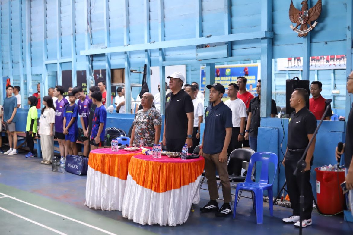 Wabup Muzamil Buka Turnamen PBSI Dan Tegaskan Pembinaan Atlet Harus Objektif