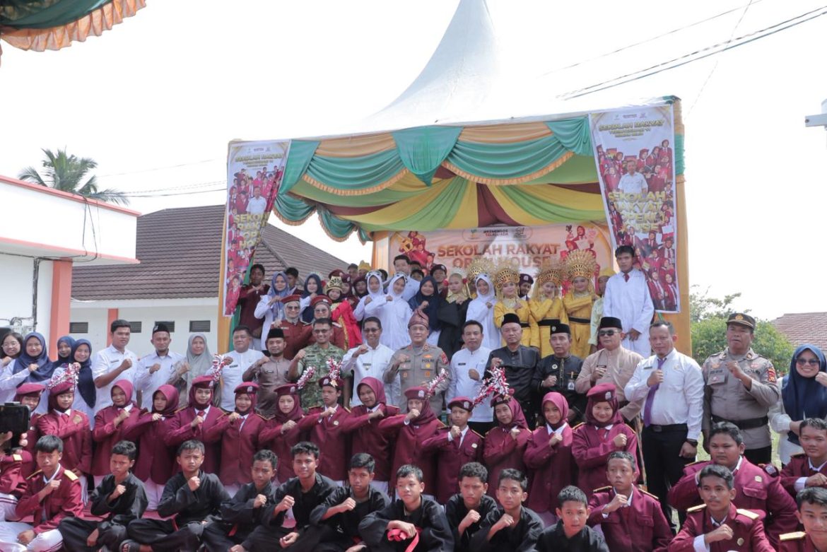 OPEN HOUSE SEKOLAH RAKYAT TERINTEGRASI 11 ROKAN HILIR TAMPILKAN GENERASI MUDA BERPRESTASI DAN BERDAYA SAING