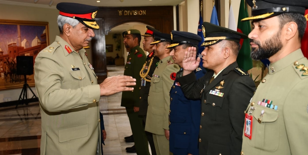 *Harumkan Nama Bangsa, Perwira Korps Hukum TNI AD Raih Gelar Master dan Lulus Pendidikan Setingkat Lemhannas di Pakistan*