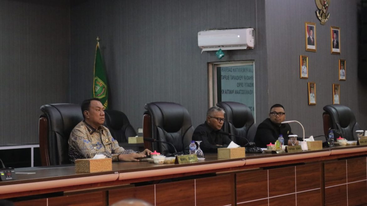 Pemkab Tegaskan Komitmen Perkuat Tata Kelola Pemerintahan, DPRD Bentuk Pansus Bahas Tujuh Ranperda