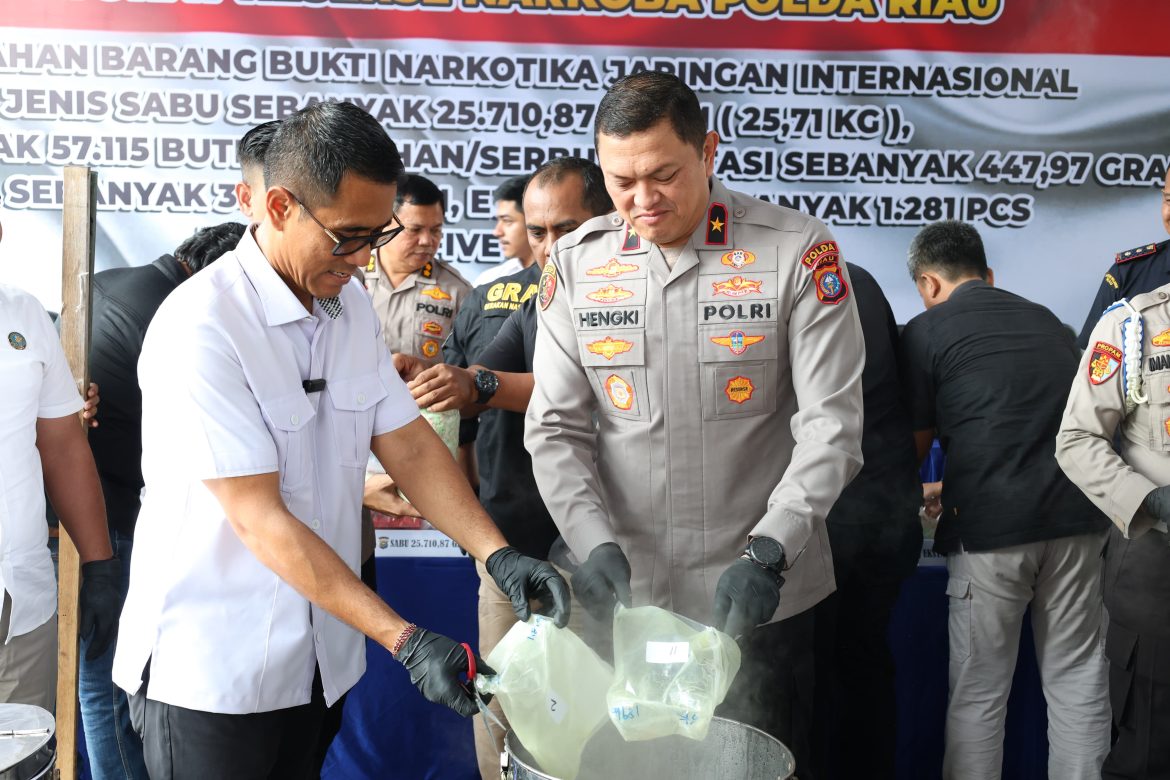 Polda Riau Musnahkan Narkoba Rp69,7 Miliar, Gagalkan Jaringan Internasional dan Selamatkan Hampir Sejuta Jiwa