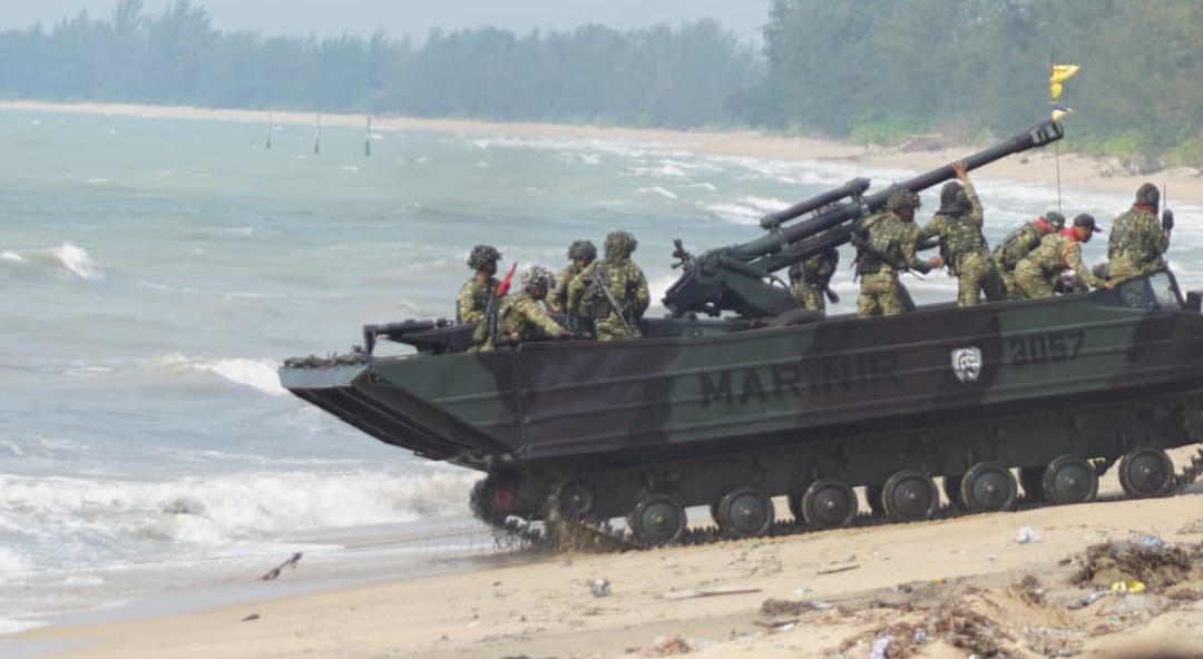 *Kasad Dikukuhkan sebagai Warga Kehormatan Korps Marinir TNI AL*