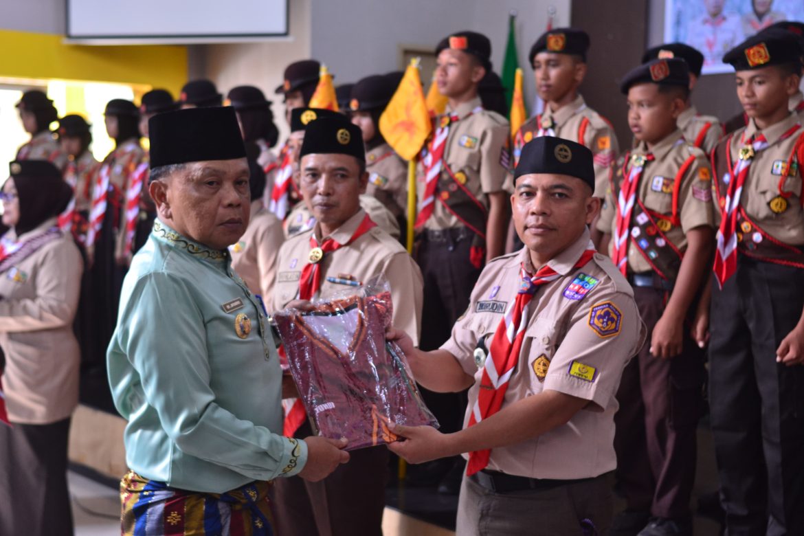 Bupati Kepulauan Meranti Lepas 77 Kontingen Pramuka Meranti Ikuti Jambore Nasional XII 2026 di Cibubur