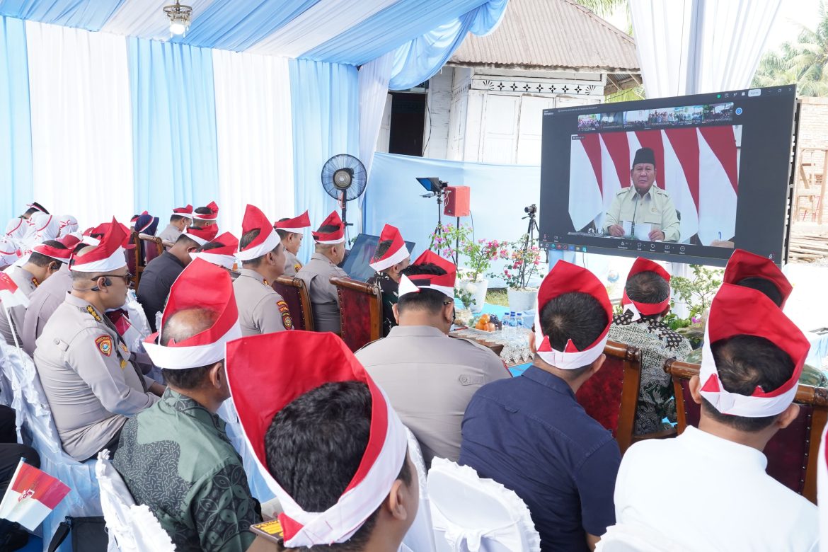 Presiden Prabowo Resmikan Jembatan Merah Putih Presisi, Kapolda Riau Laporkan 110 Jembatan untuk Rakyat
