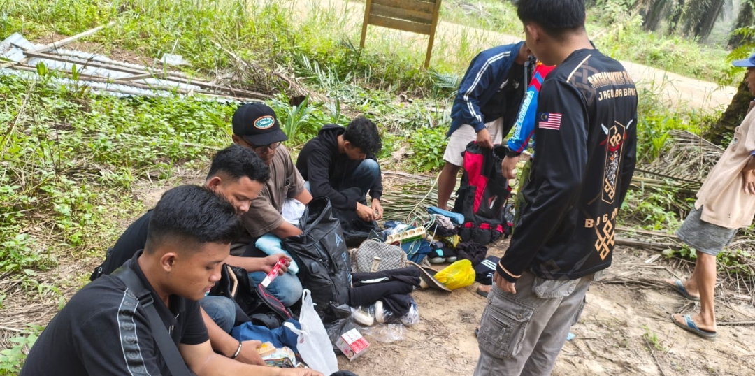 Satgas Pamtas Yonarmed 19/Bogani Gagalkan Keberangkatan Lima PMI Nonprosedural ke Malaysia