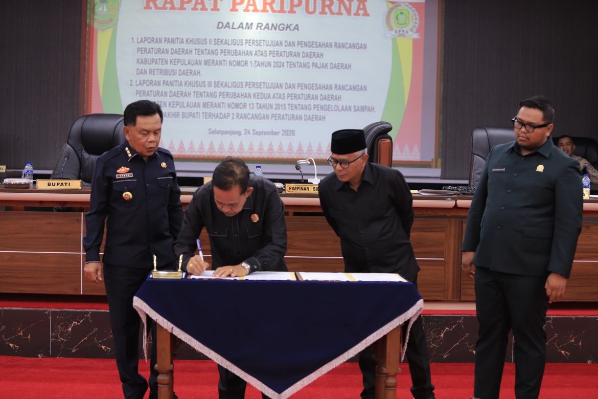 DPRD Kepulauan Meranti Sahkan Dua Ranperda, Bahas Pajak-Retribusi dan Pengelolaan Sampah