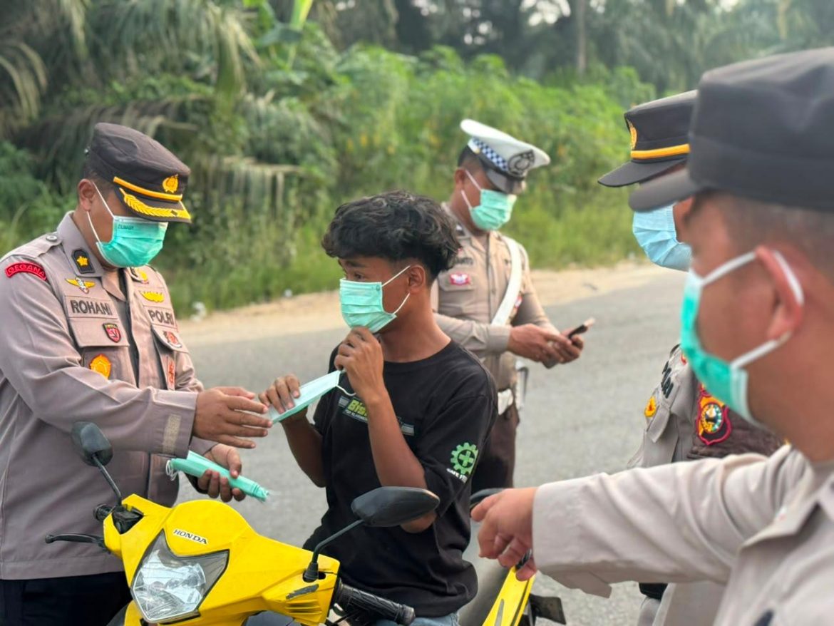 Patroli Terpadu & Green Policing Bawa Hasil, Polres Rokan Hilir Capai Nol Titik Api Karhutla, bebas ISPA dan jamin ketersediaan BBM hingga pelosok Rokan Hilir. 