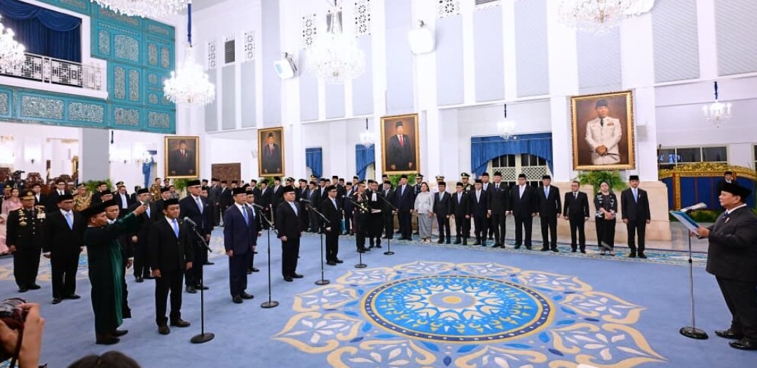 Presiden Prabowo Lantik Menteri dan Wakil Menteri Kabinet Merah Putih di Istana Negara