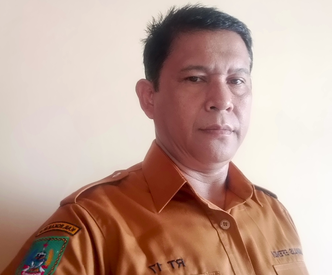 Kabut Asap Karhutla Selimuti Cempedak Rahuk Rohil, Ketua RT 17 Muchlis Efendi Himbau Warga Waspada ISPA