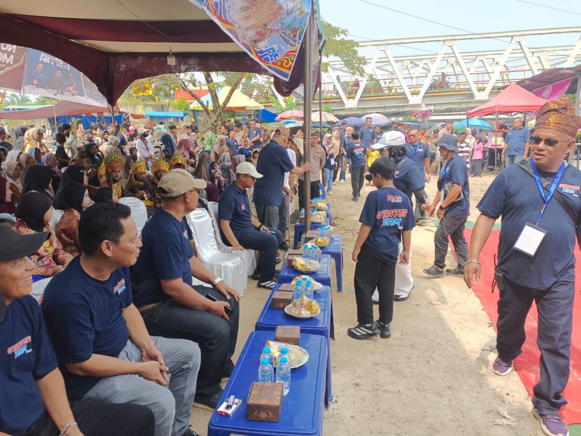 Pacu Sampan Utanter Ujung Tanjung Berlangsung Meriah, Polri Hadir Jaga Budaya Warga Tepian Sungai Rokan