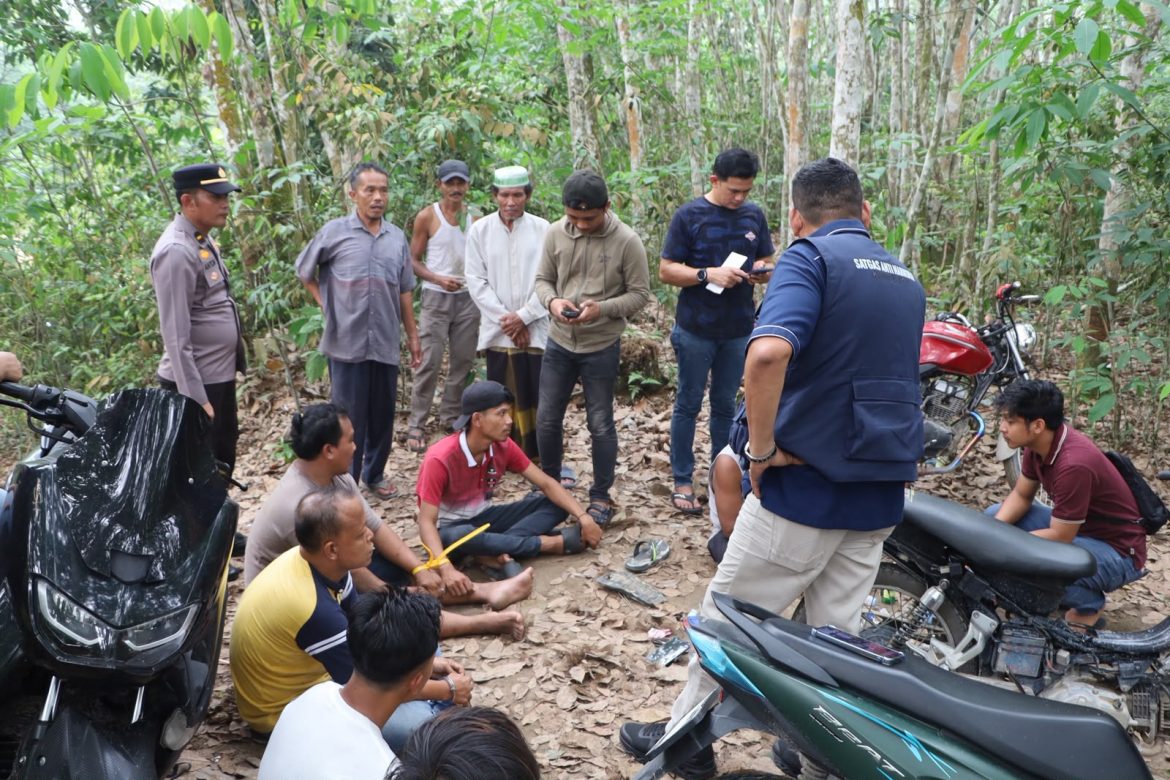 Razia Gabungan di Tanah Putih Rokan Hilir, 7 Orang Positif Narkoba Diamankan